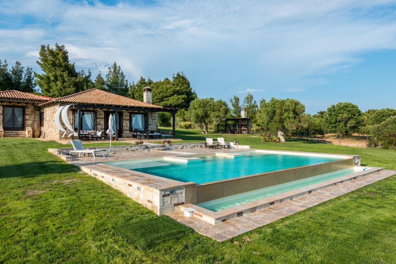 Sithonian Blue Royal Villa Nikiti  Exterior foto