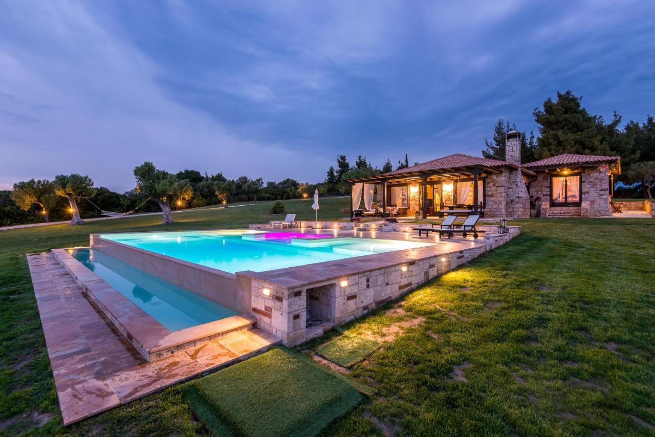 Sithonian Blue Royal Villa Nikiti  Exterior foto